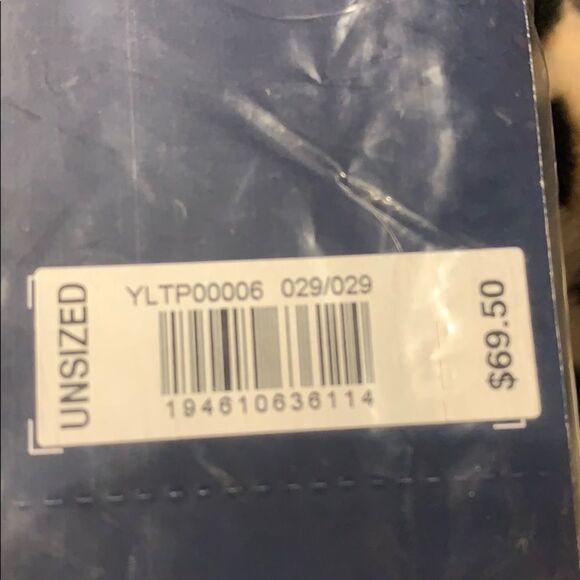 Lucky Brand Solid Brushed Scarf Grey Tassels NWT - Picture 4 of 4